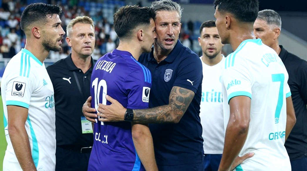 Luděk Mikloško: thủ môn 42 lần khoác áo đội tuyển và khoảng trống dữ liệu của một huyền thoại West Ham Luděk Mikloško: thủ môn 42 lần khoác áo đội tuyển và khoảng trống dữ liệu của một huyền thoại West Ham