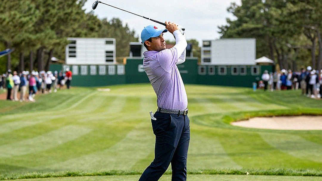 Carlos Sainz rạng rỡ tại LHP Venice giữa bối cảnh Williams chìm trong khủng hoảng trọng lượng trước thềm GP Italy