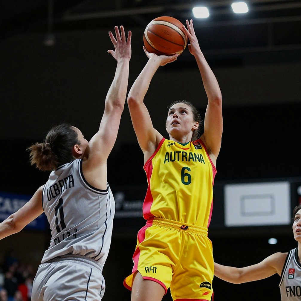 Iraola's Impressive Start with Liverpool: Isak Shines, Barcola Draws Attention