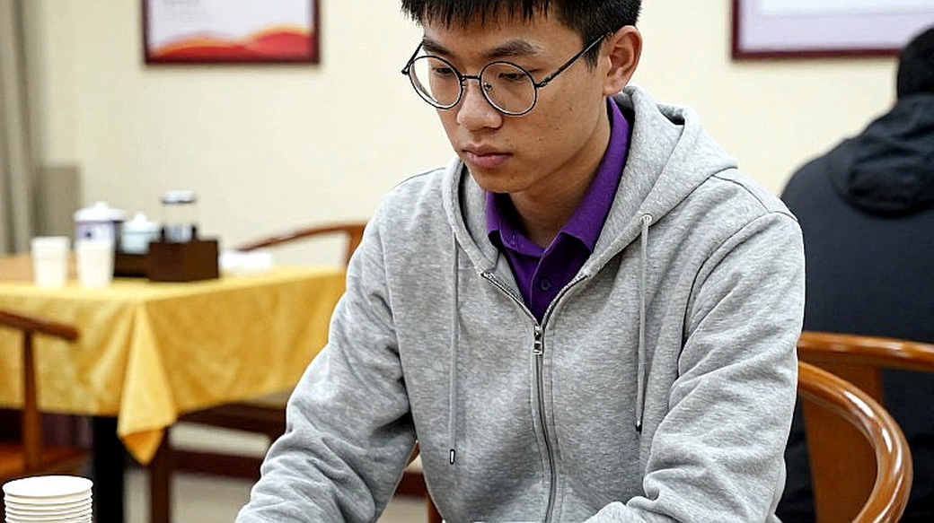 Olympiad Samarkand và Tạp chí ChessBase #225: Điều một tiêu đề không nói Olympiad Samarkand và Tạp chí ChessBase #225: Điều một tiêu đề không nói