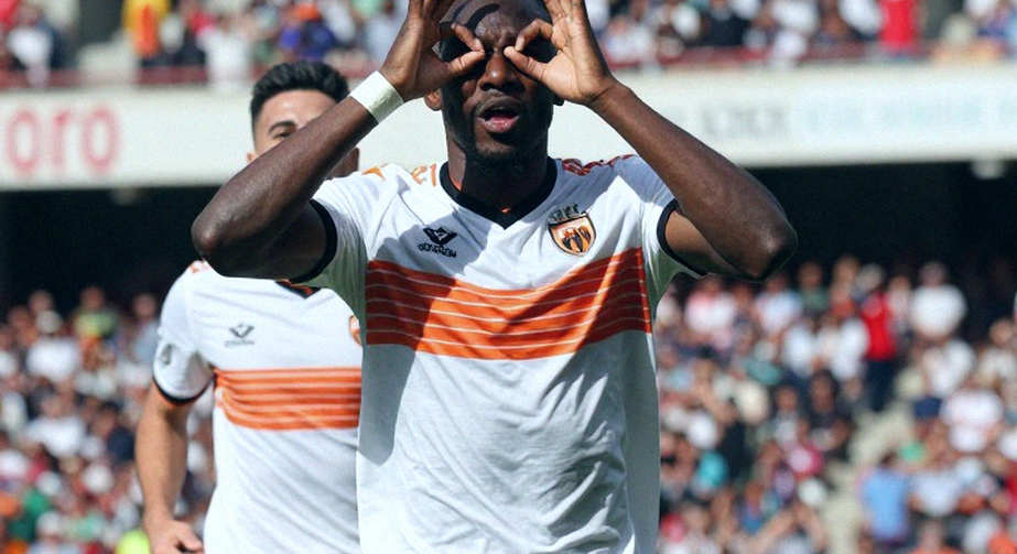 Alanyaspor - Göztepe: Khi tổ trọng tài được gọi tên trước cả cầu thủ Alanyaspor - Göztepe: Khi tổ trọng tài được gọi tên trước cả cầu thủ