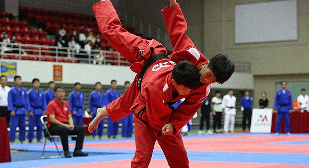 Lời hứa cạo đầu của Hoàng Luân và bài toán xác suất chưa từng có tiền lệ ở CKTG