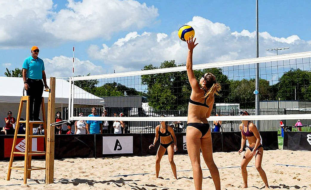 Pitt Panthers chiếm ngôi số 1 NCAA: Chiến thắng 4-0, lời khen 'vô hạn' của setter, nhưng dữ liệu nói gì?