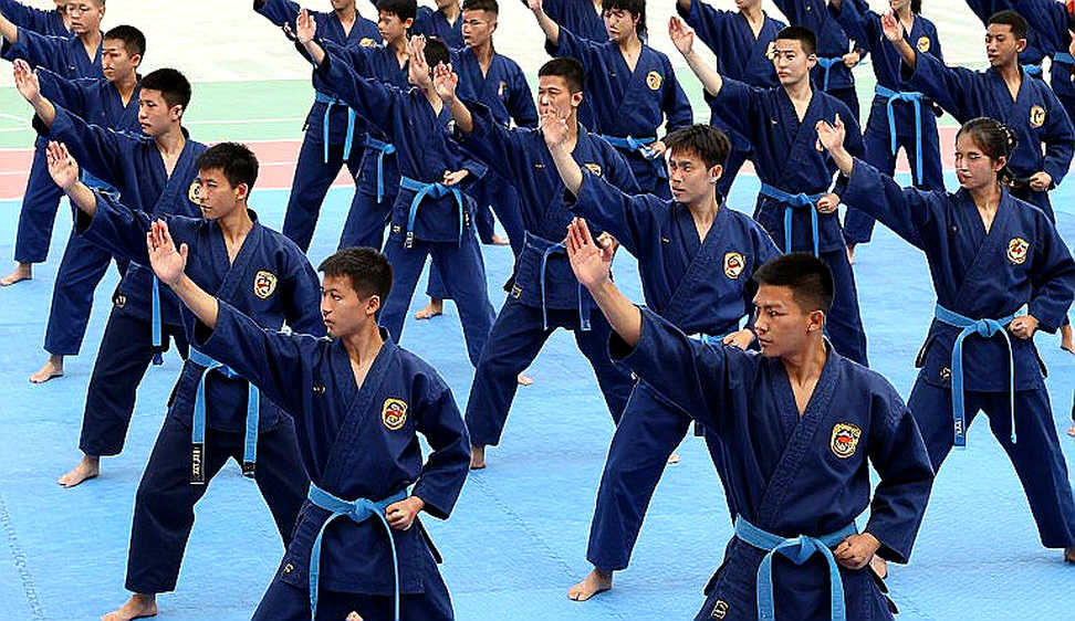 27 triều đại trong 28 năm: Bản đồ quyền lực của đai vô địch hạng nặng UFC