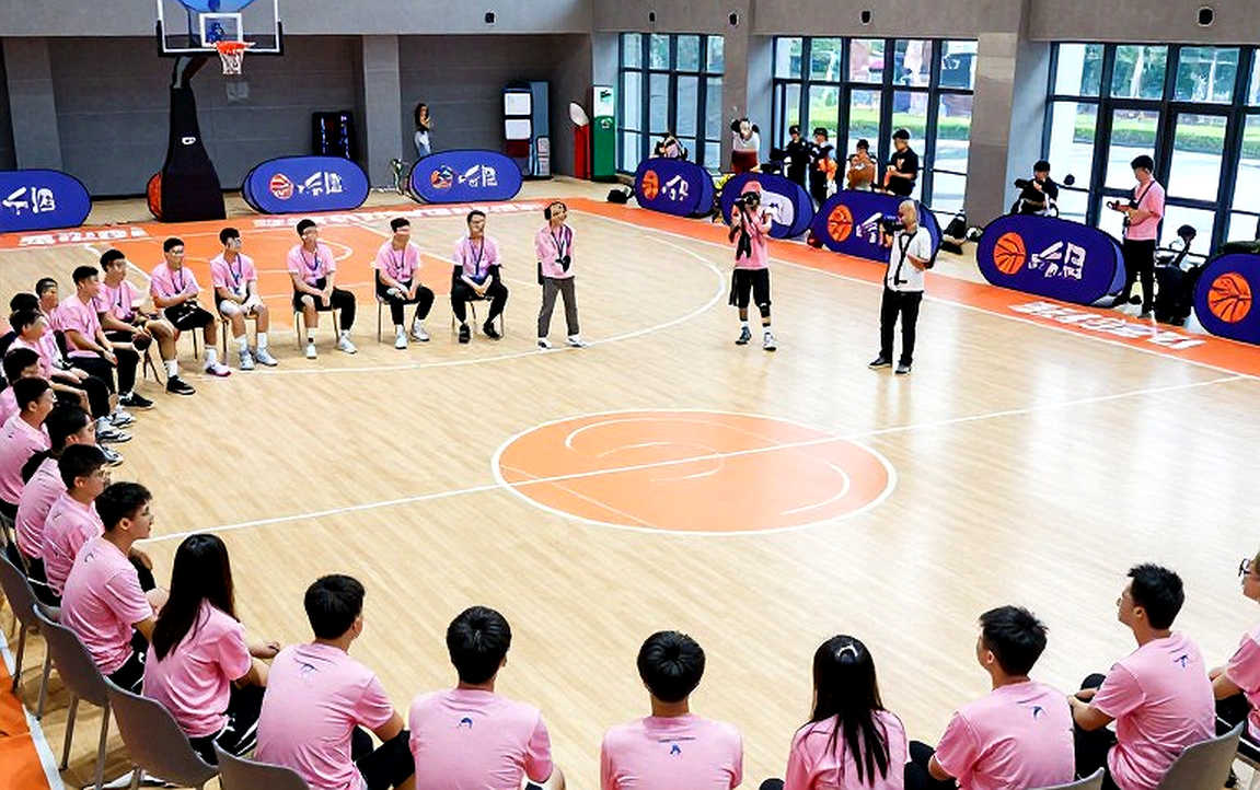 BC Roma đang chơi ván cờ quản trị: Từ hàng ghế NBA đến đấu trường EuroCup BC Roma đang chơi ván cờ quản trị: Từ hàng ghế NBA đến đấu trường EuroCup